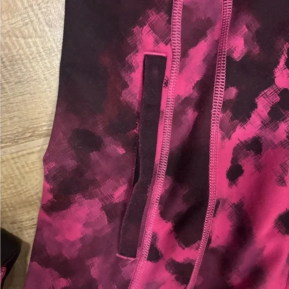 Lululemon Magenta and Black Zip Scuba jacket sweater - Picture 3 of 7